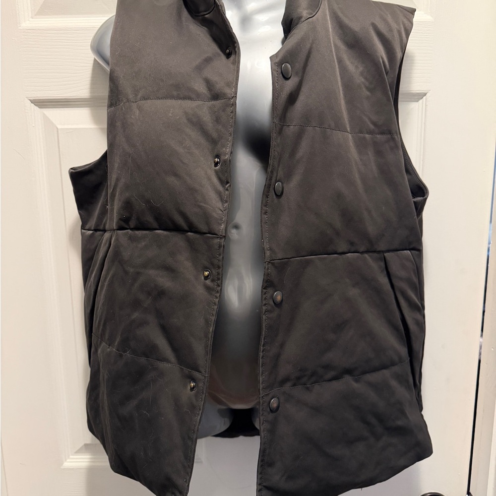 Banana Republic Black Quilted Snap-Front Vest